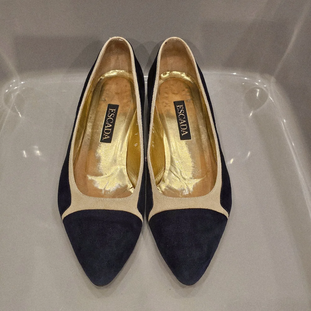 Vintage 90's ESCADA Navy & Cream Suede Flats
